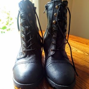 Report Shoes - Combat Boots Report Shoes - Combat Boots